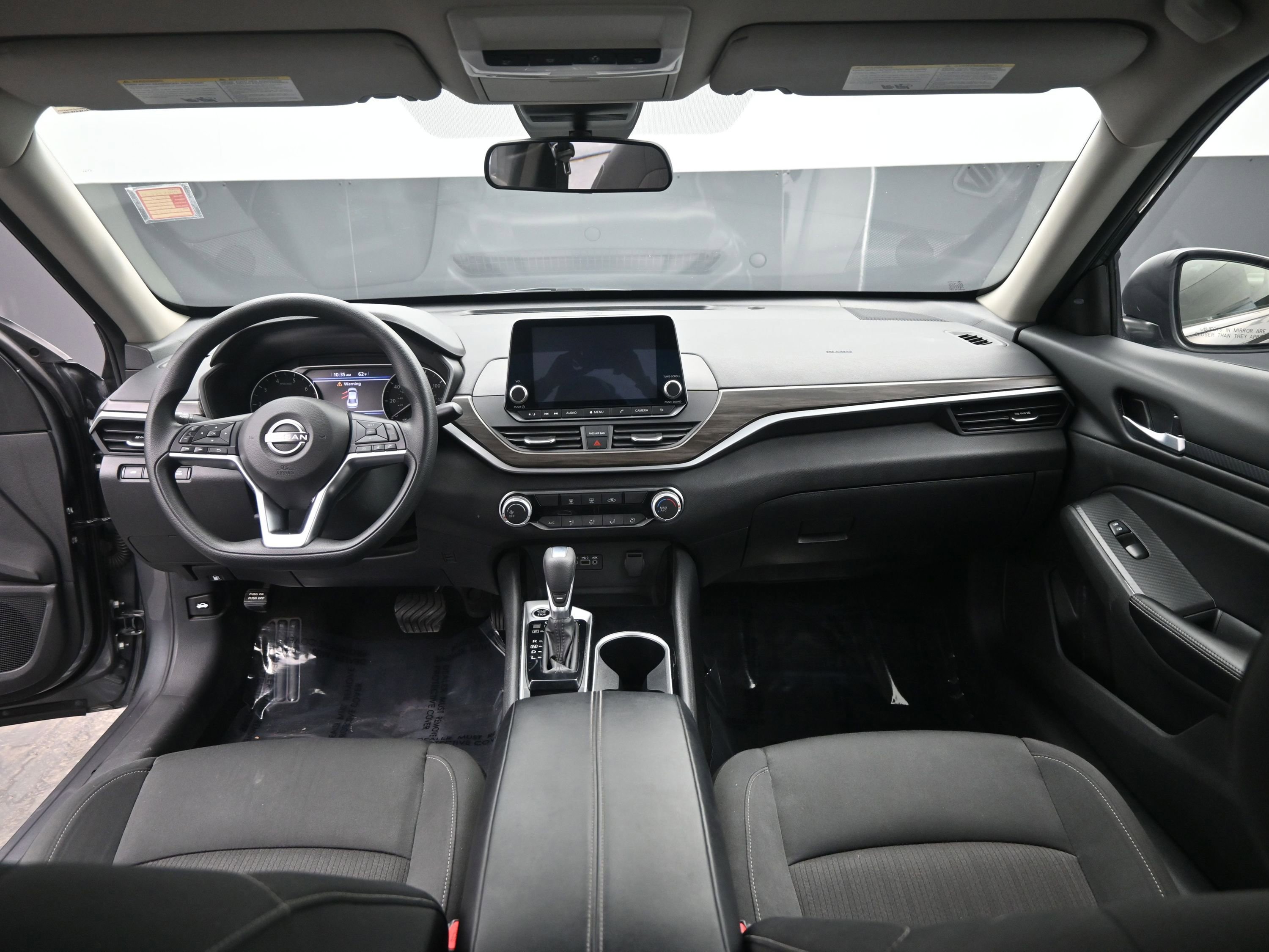 Used 2024 Nissan Altima 2.5 SV image 16