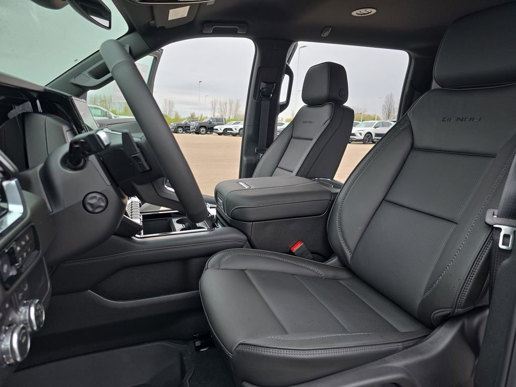 New 2026 GMC Yukon XL Denali w/ LPO, Floor Liner Package AWD/4WD image 16