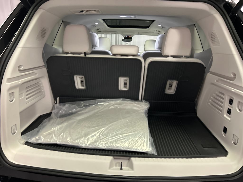 New 2026 Buick Enclave Avenir w/ Super Cruise Package AWD/4WD image 24