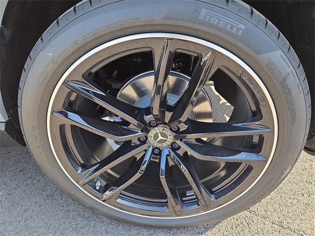 New 2026 Mercedes-Benz GLS 580 4MATIC image 32