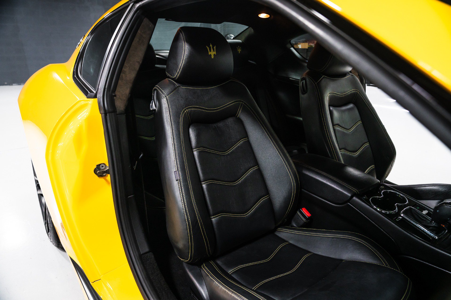 Used 2012 Maserati GranTurismo MC RWD image 23