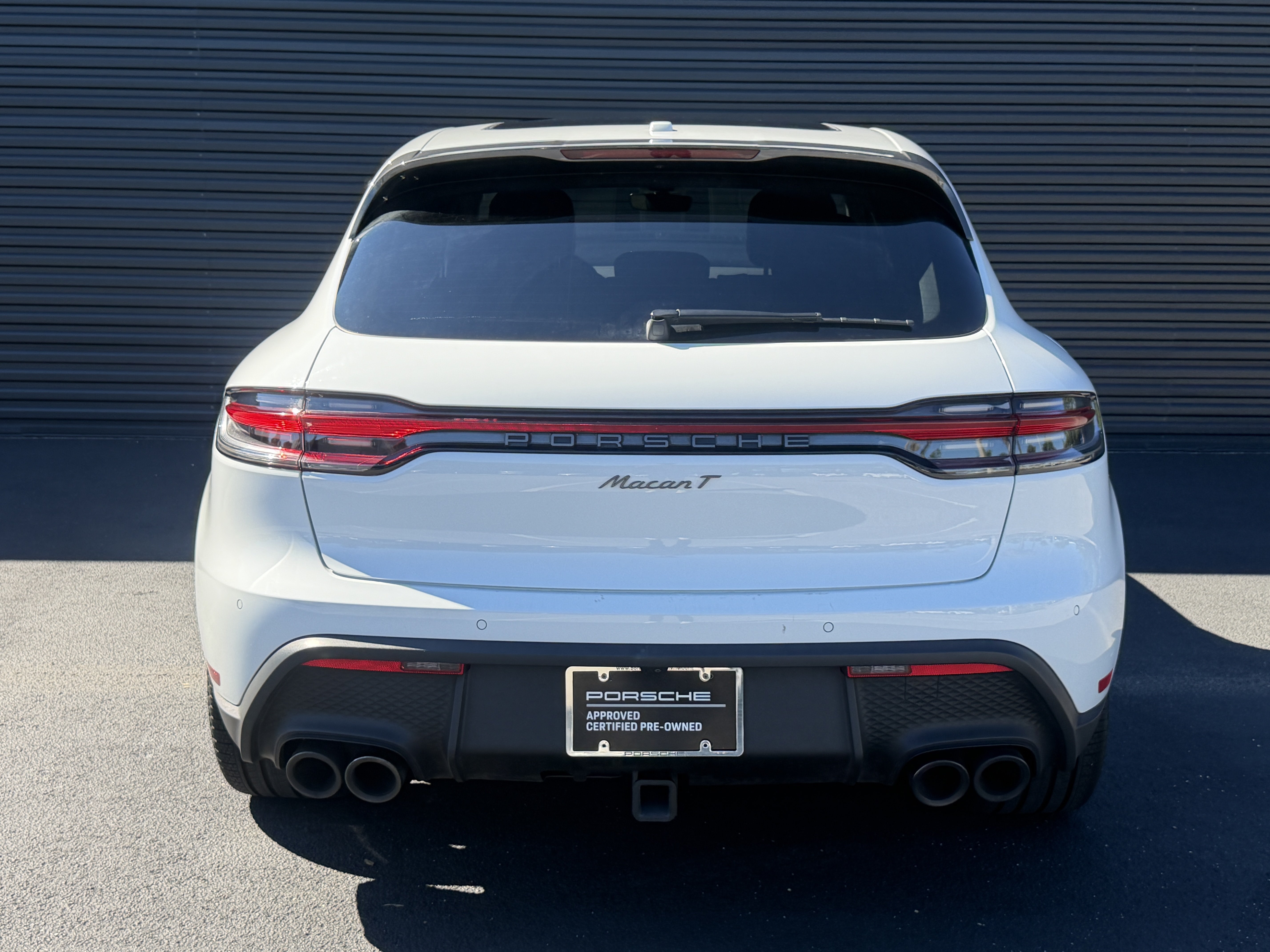Used 2023 Porsche Macan Turbo AWD/4WD image 9