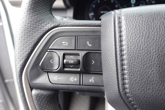 Certified 2025 Toyota 4Runner TRD Off-Road Premium w/ Tow Technology Package AWD/4WD image 18