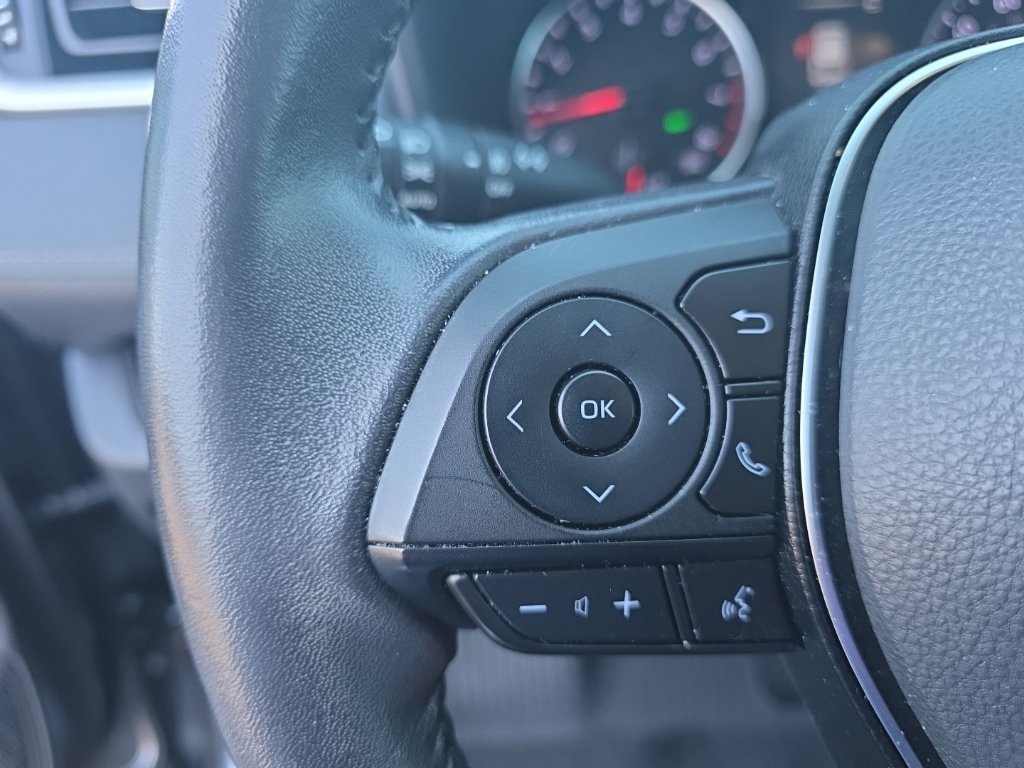 Certified 2022 Toyota RAV4 XLE Premium FWD image 18