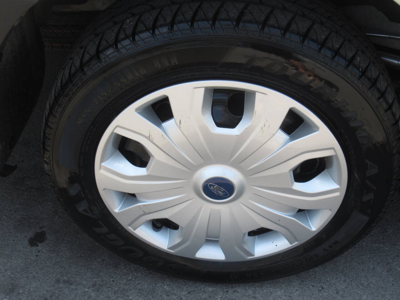 Used 2023 Ford Transit Connect XL FWD image 5