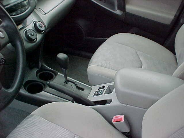 Used 2009 Toyota RAV4 4WD w/ Base L4 Extra Value Pkg image 19