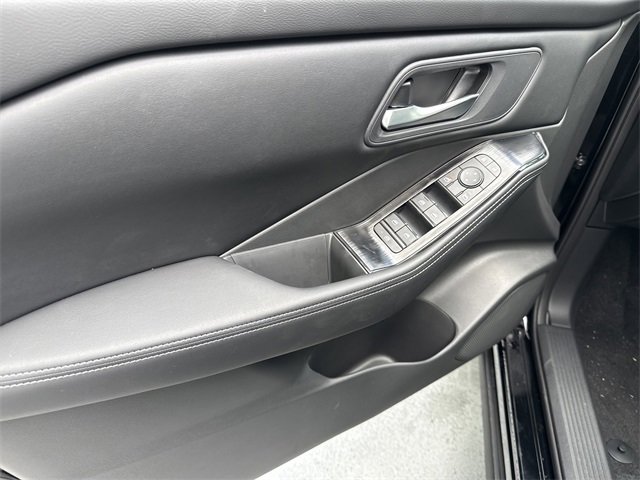New 2026 Nissan Rogue SV image 8