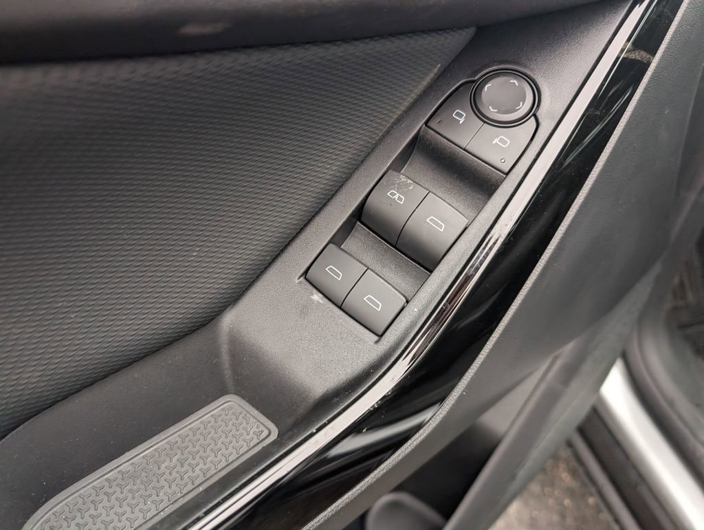 New 2026 Chevrolet Equinox LT image 15