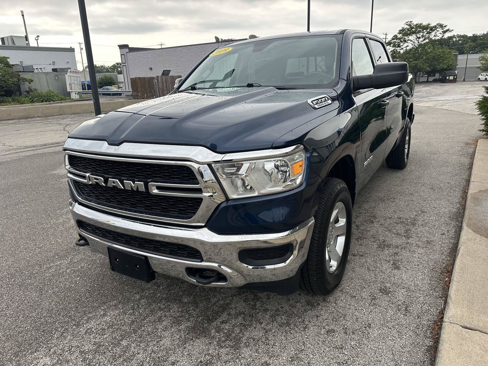 Used 2019 RAM 1500 Tradesman w/ SXT Appearance Group AWD/4WD image 6