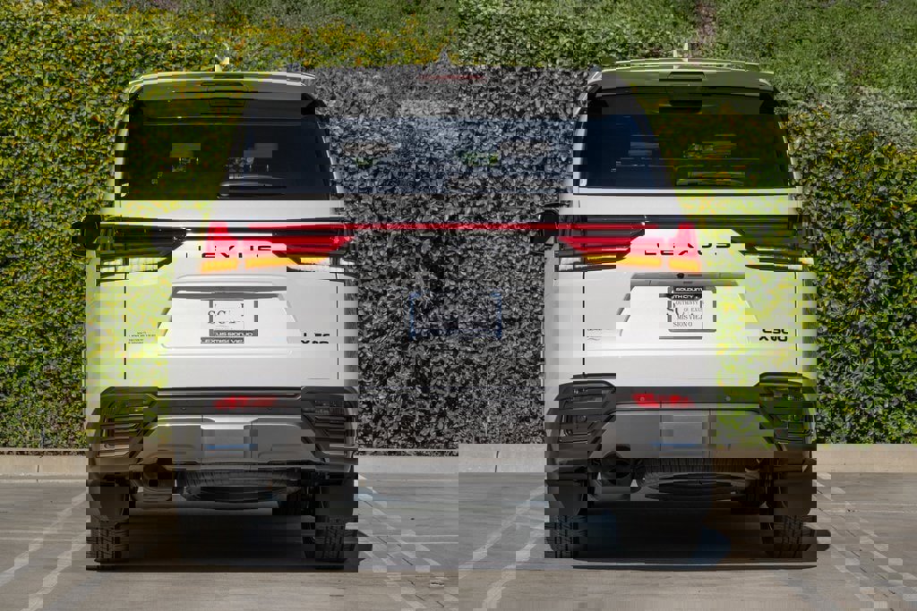 New 2026 Lexus LX 600 4WD w/ Luxury Package image 11