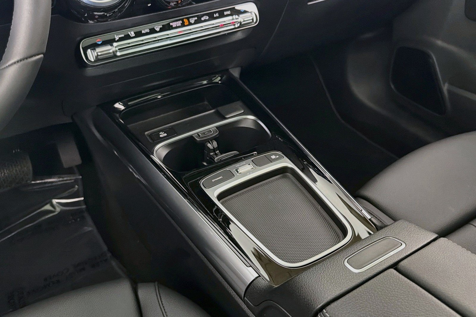 New 2026 Mercedes-Benz GLA 250 image 5