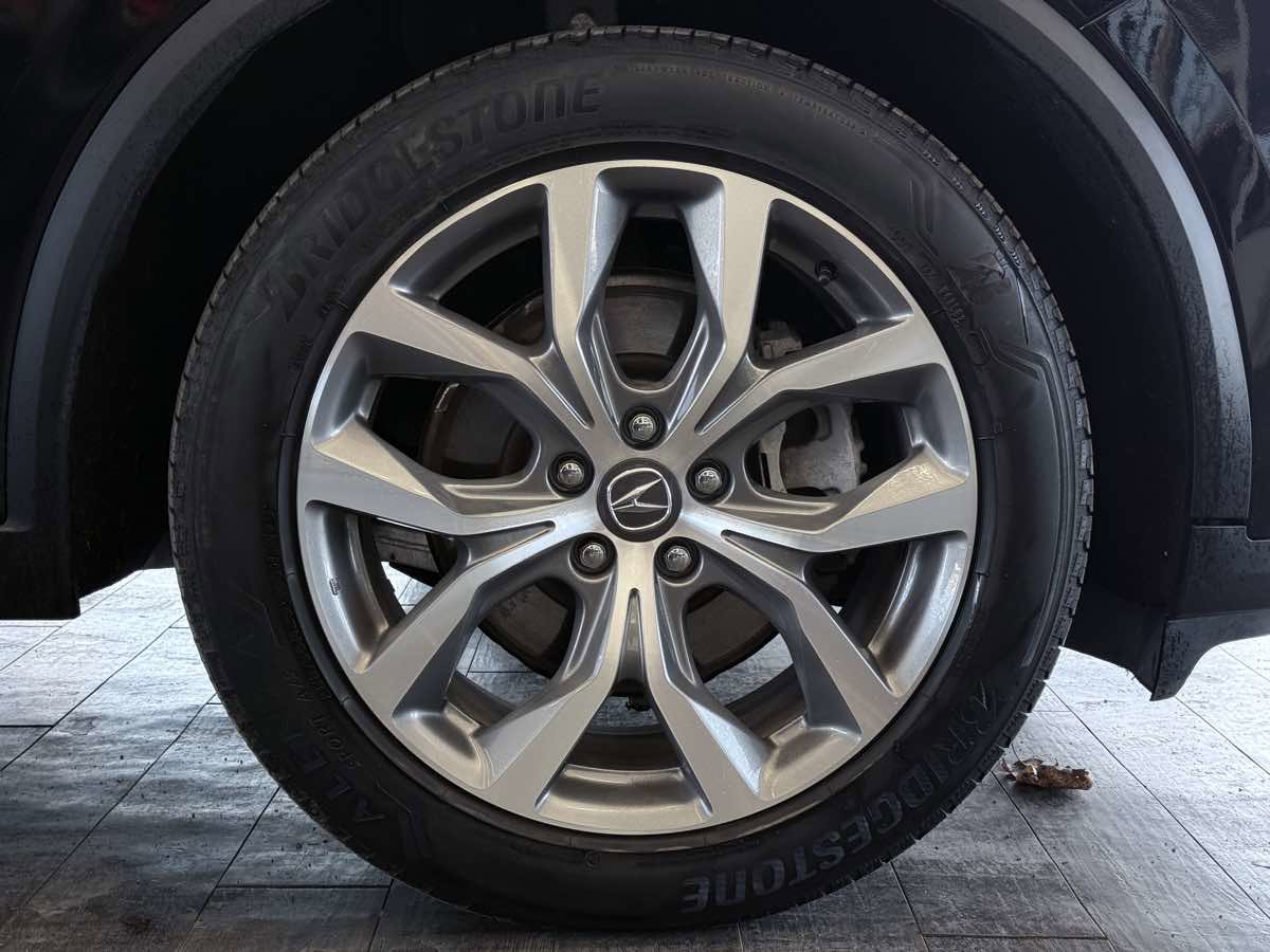 Used 2023 Acura MDX SH-AWD w/ Technology Package image 40