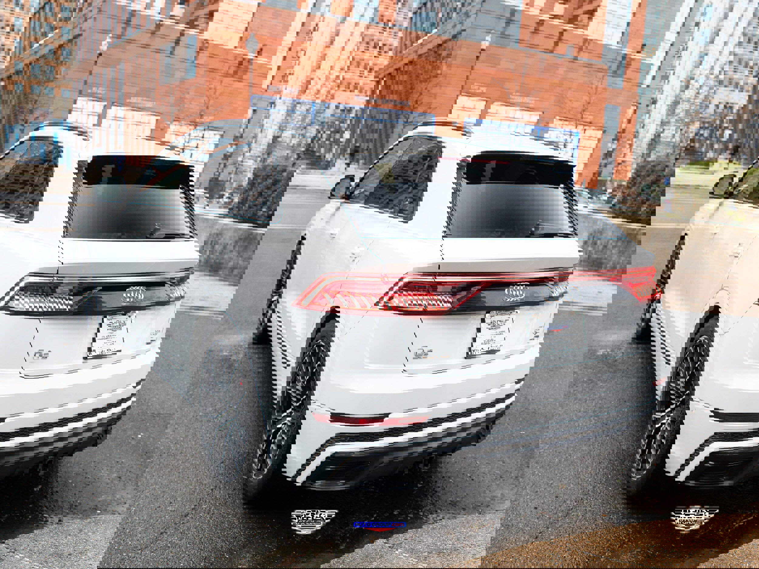 Used 2021 Audi Q8 Prestige w/ Prestige Package image 5