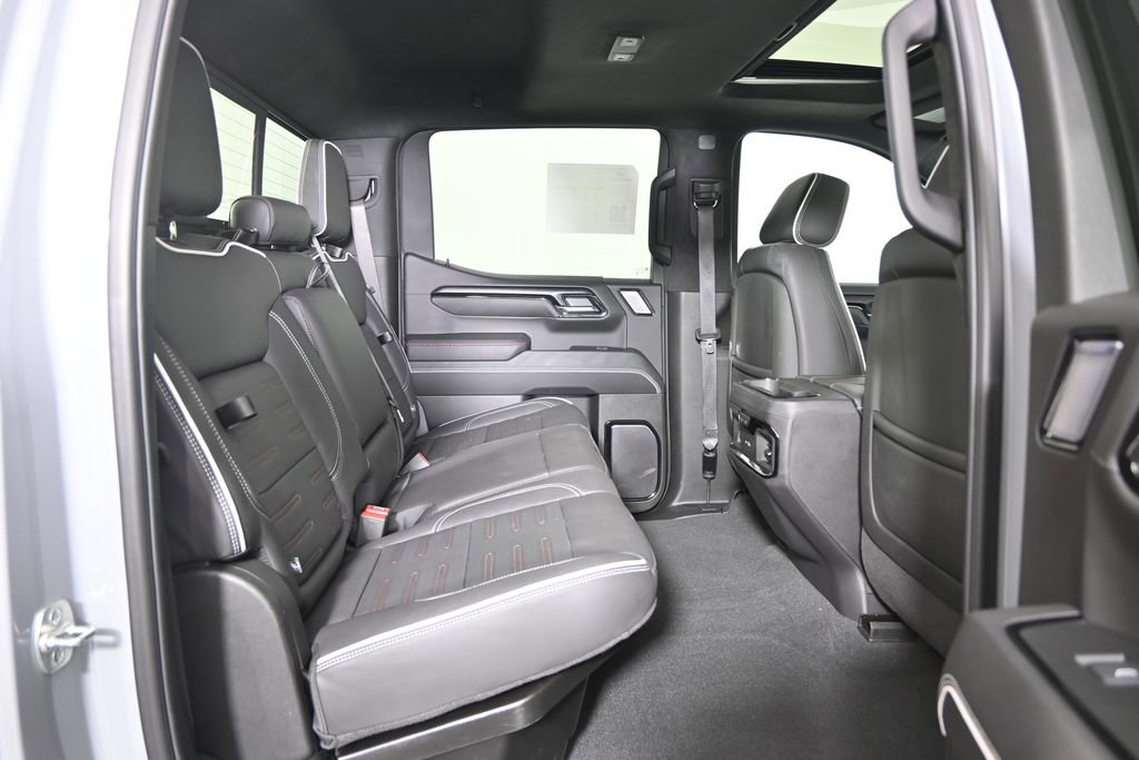 Used 2025 GMC Sierra 1500 AT4X image 15