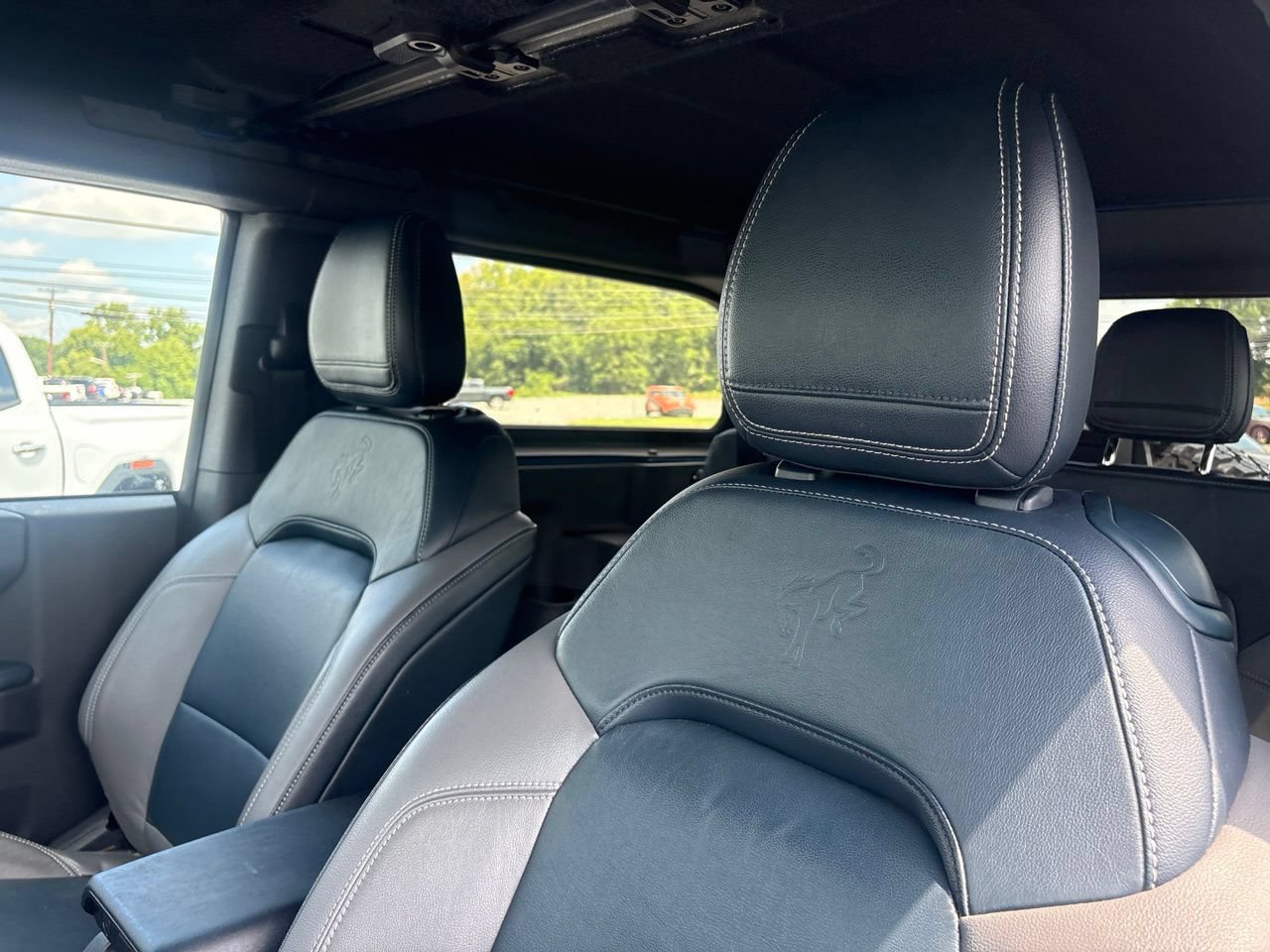 Used 2022 Ford Bronco Outer Banks AWD/4WD image 3