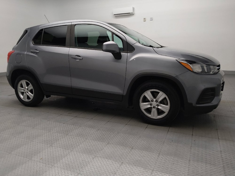 Used 2020 Chevrolet Trax LS w/ Tint and Cruise Package image 11