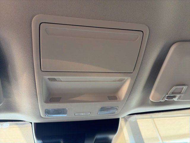 New 2025 Ford Maverick XL w/ Equipment Group 101A image 24