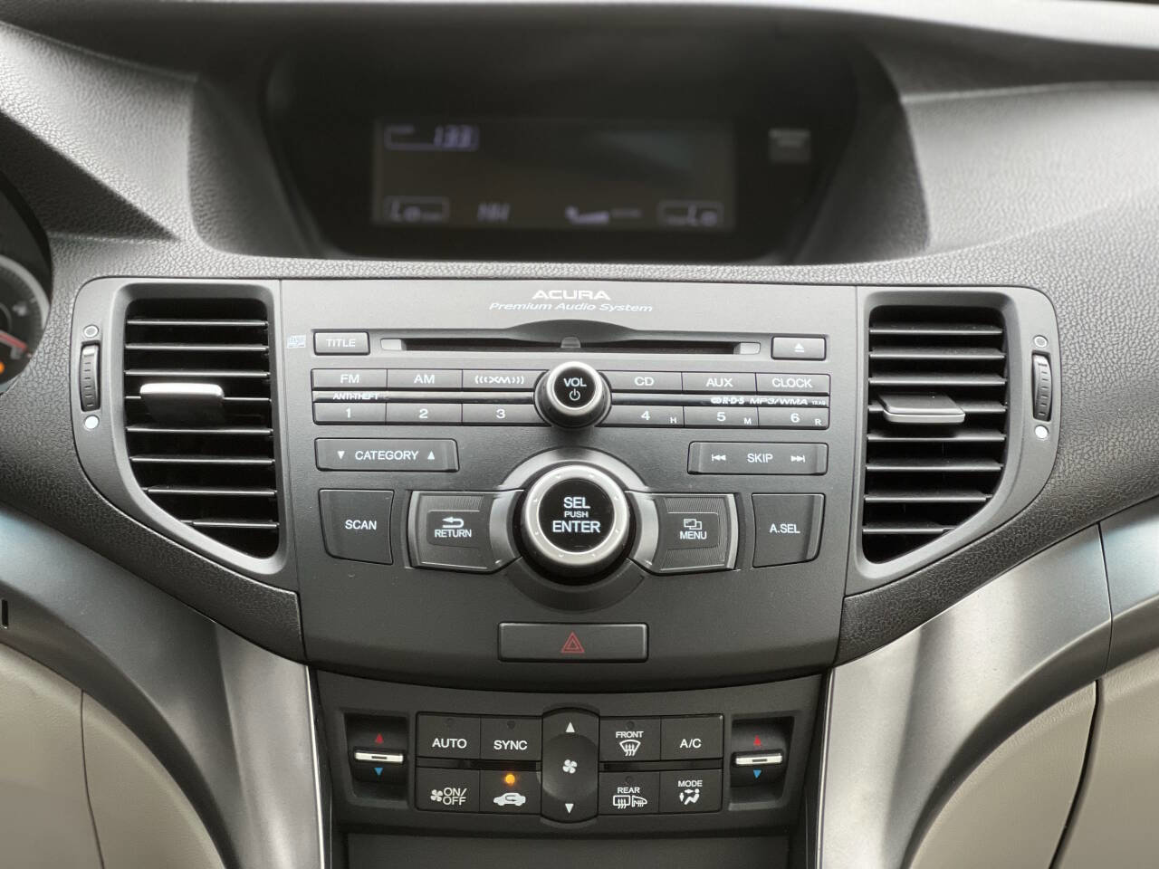 Used 2011 Acura TSX Sedan image 24