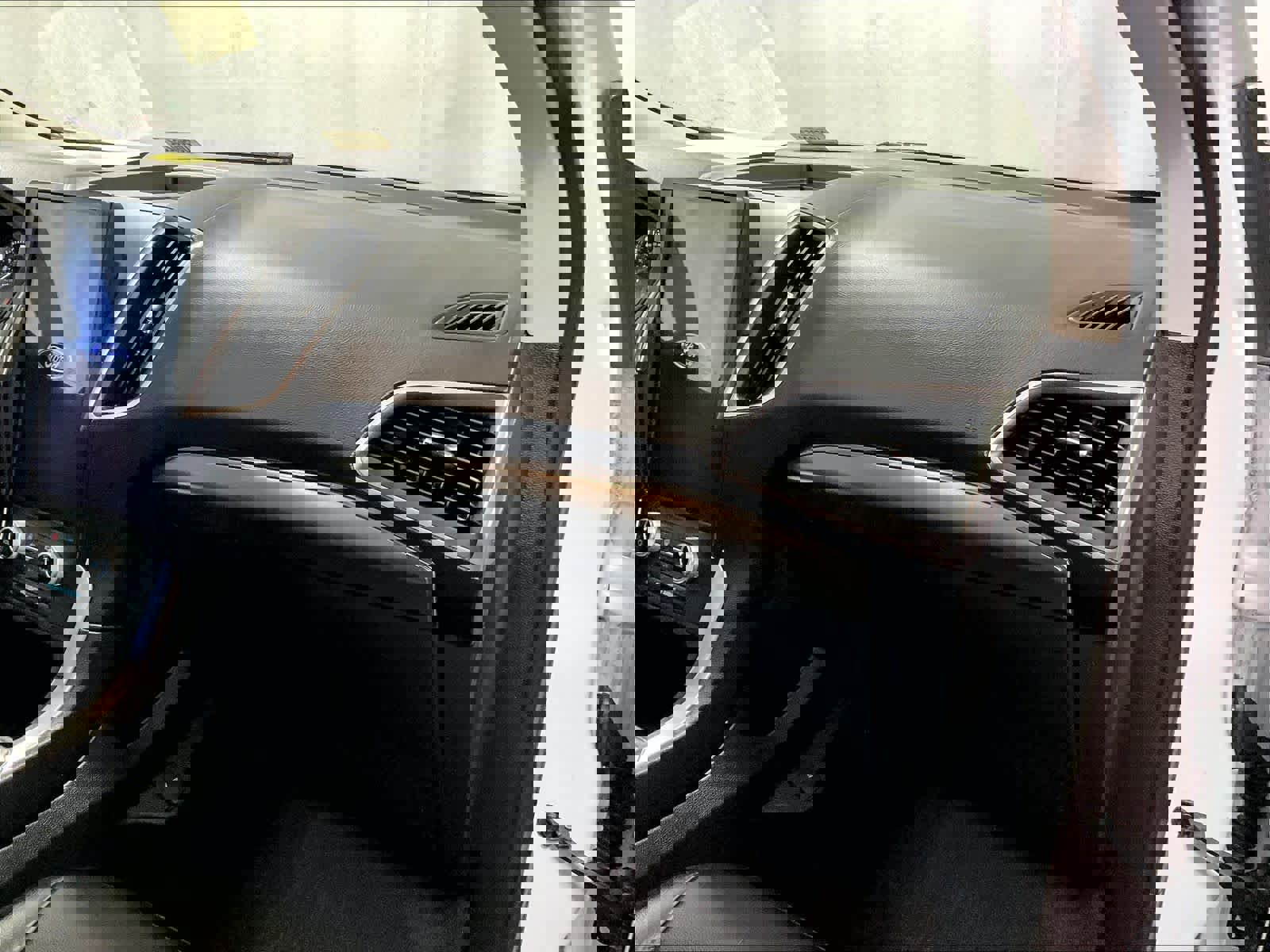 Used 2022 Ford Edge SEL w/ Convenience Package image 13