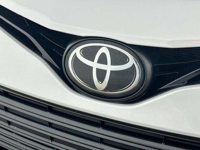 Used 2024 Toyota Camry LE FWD image 31