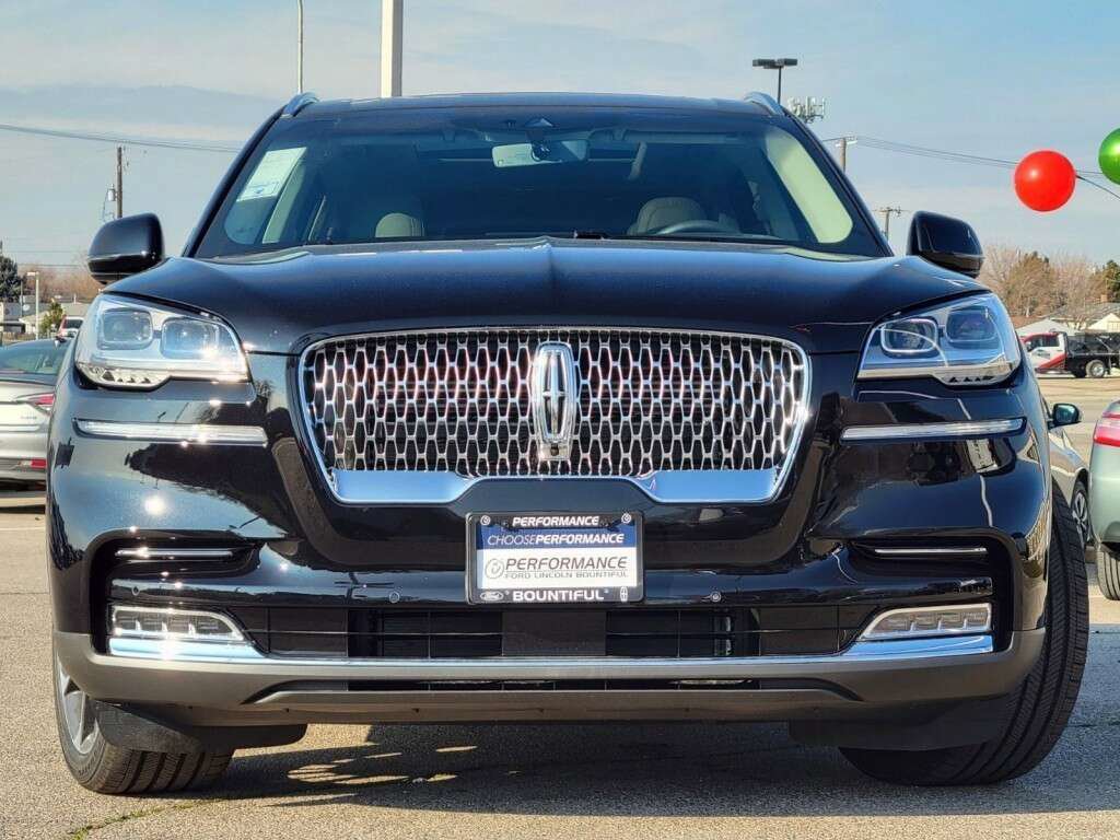 Used 2023 Lincoln Aviator Reserve w/ Equipment Group 201A AWD/4WD image 14