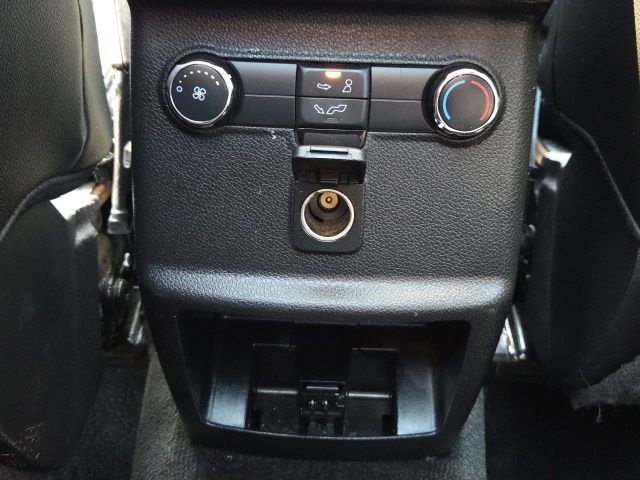 Used 2017 Ford Explorer XLT w/ Equipment Group 202A AWD/4WD image 19