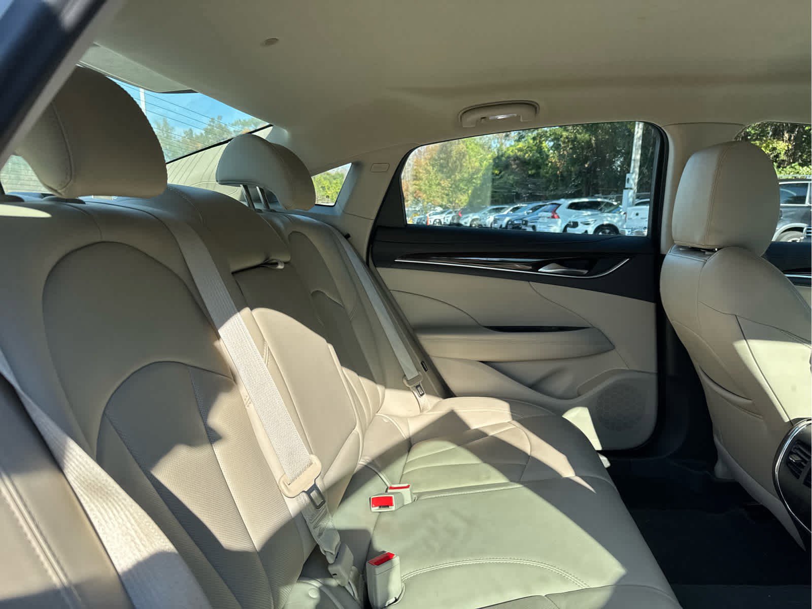 Used 2018 Buick LaCrosse Essence w/ Sights and Sounds Package image 21