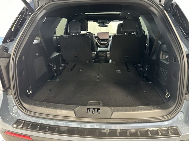 Certified 2025 Ford Explorer ST-Line image 18