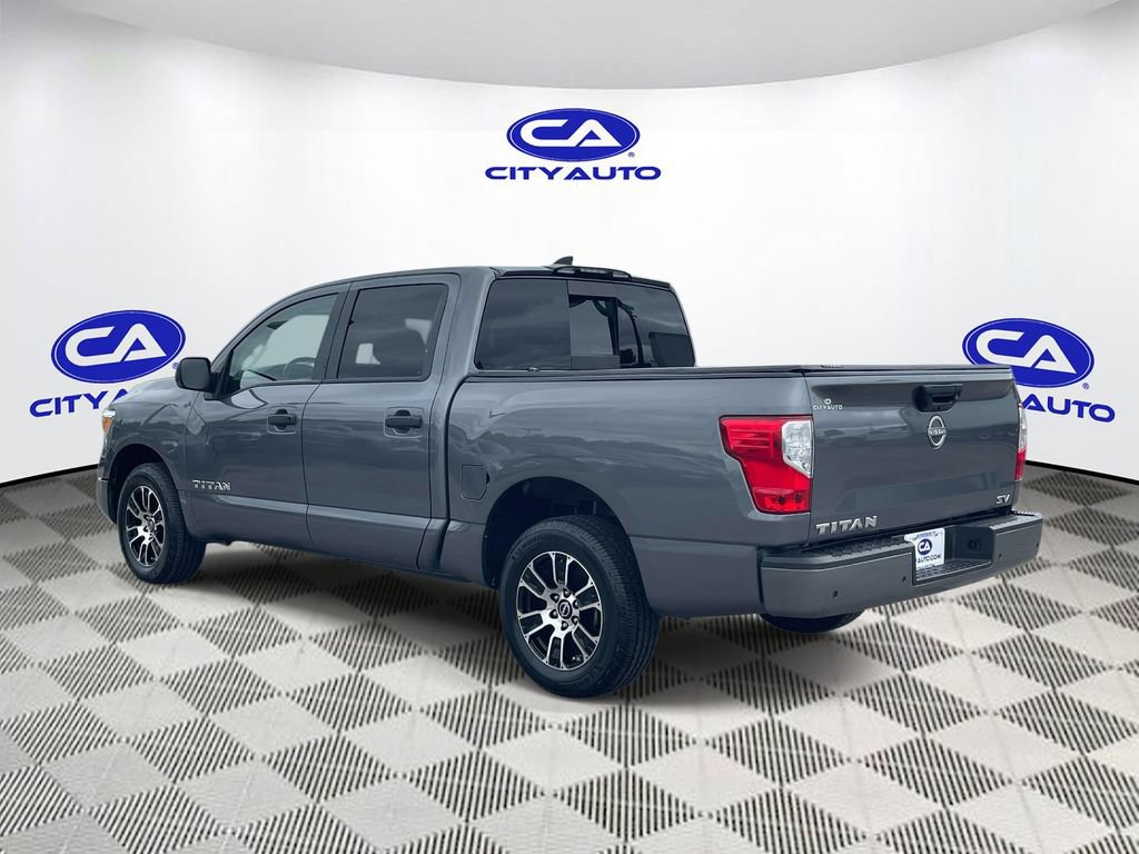 Used 2023 Nissan Titan SV RWD image 7