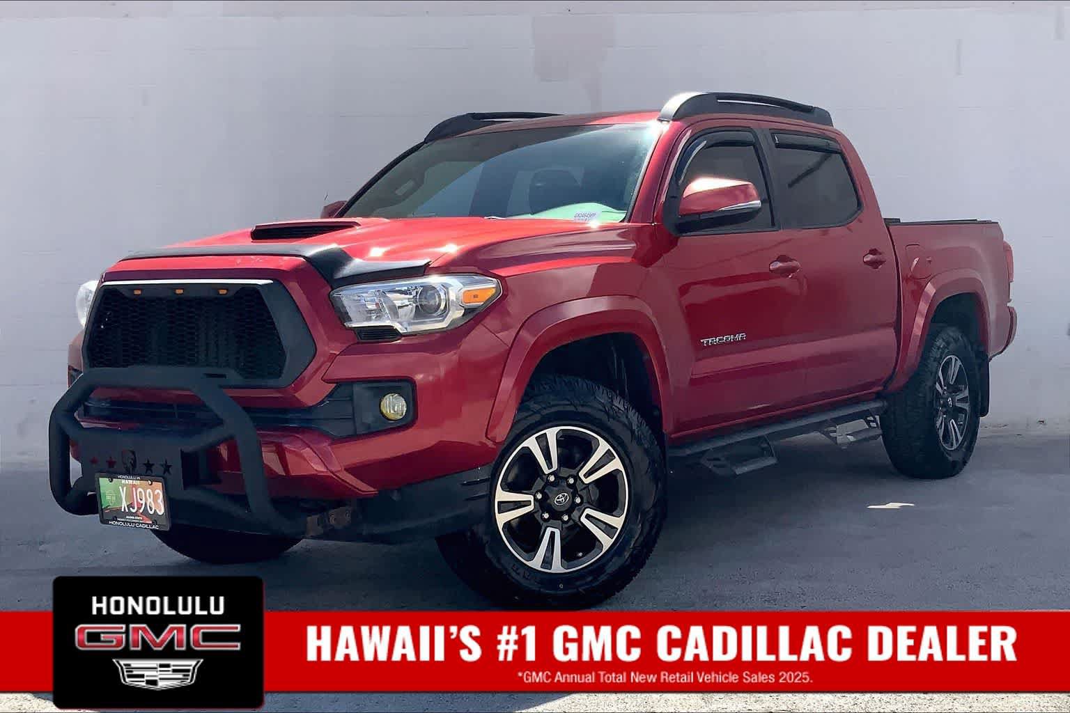 Used 2016 Toyota Tacoma SR AWD/4WD image 1