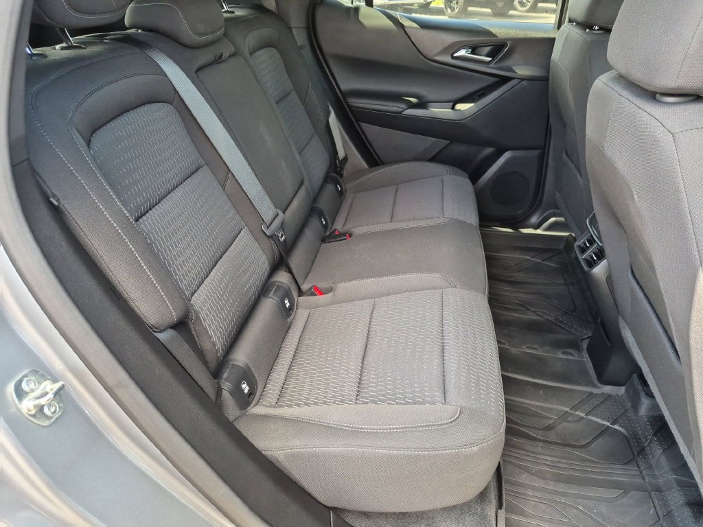 Used 2025 Chevrolet Equinox LT w/ Safety and Technology Package AWD/4WD image 31