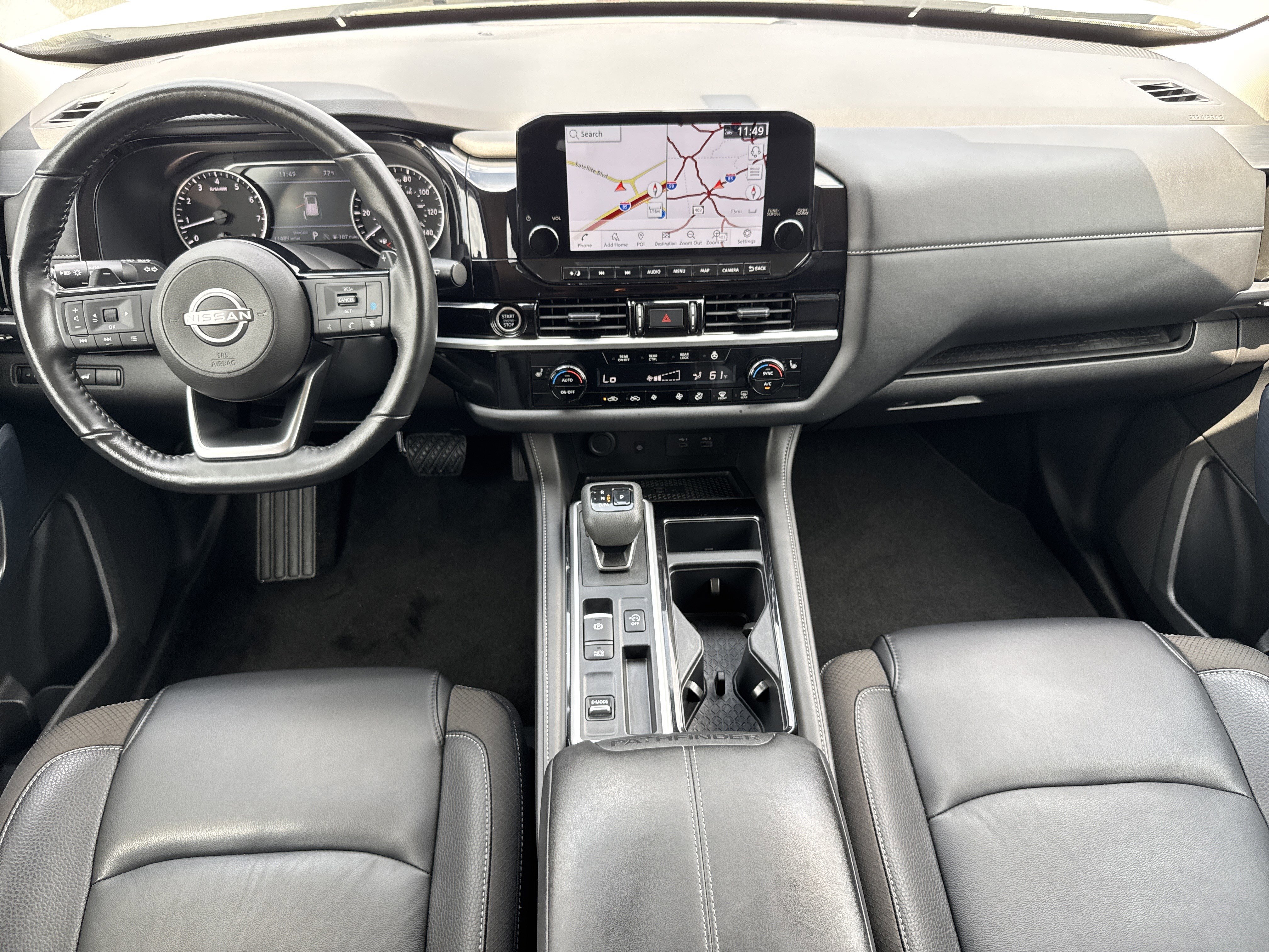 Used 2024 Nissan Pathfinder SL FWD image 26