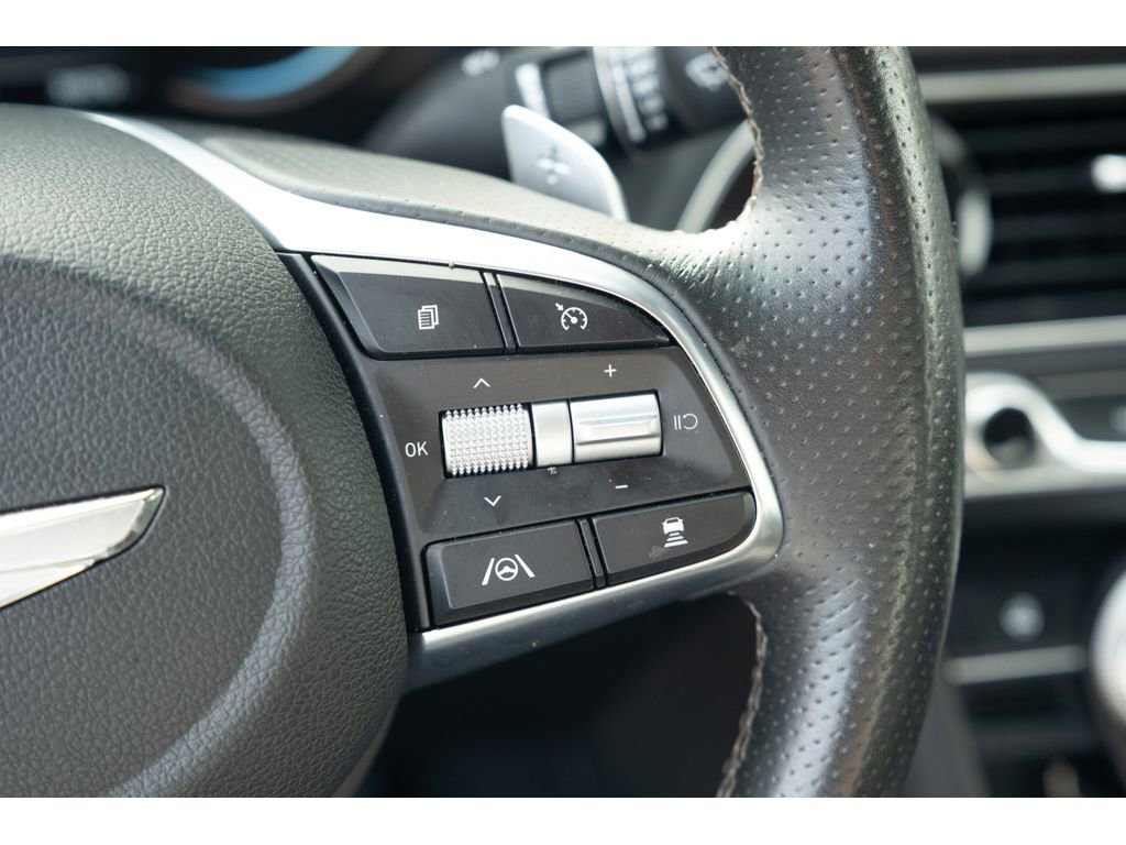 Used 2023 Genesis G70 2.0T image 19