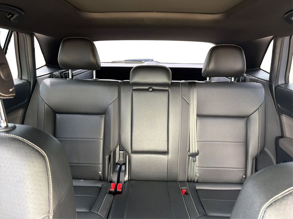 Used 2021 Volkswagen Atlas Cross Sport SE w/ Panoramic Sunroof Package FWD image 15