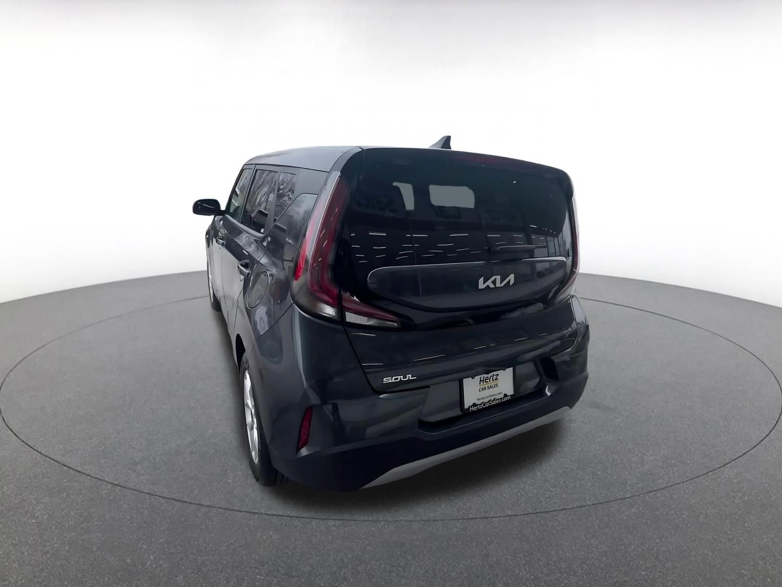 Used 2025 Kia Soul LX w/ LX Technology Package image 11