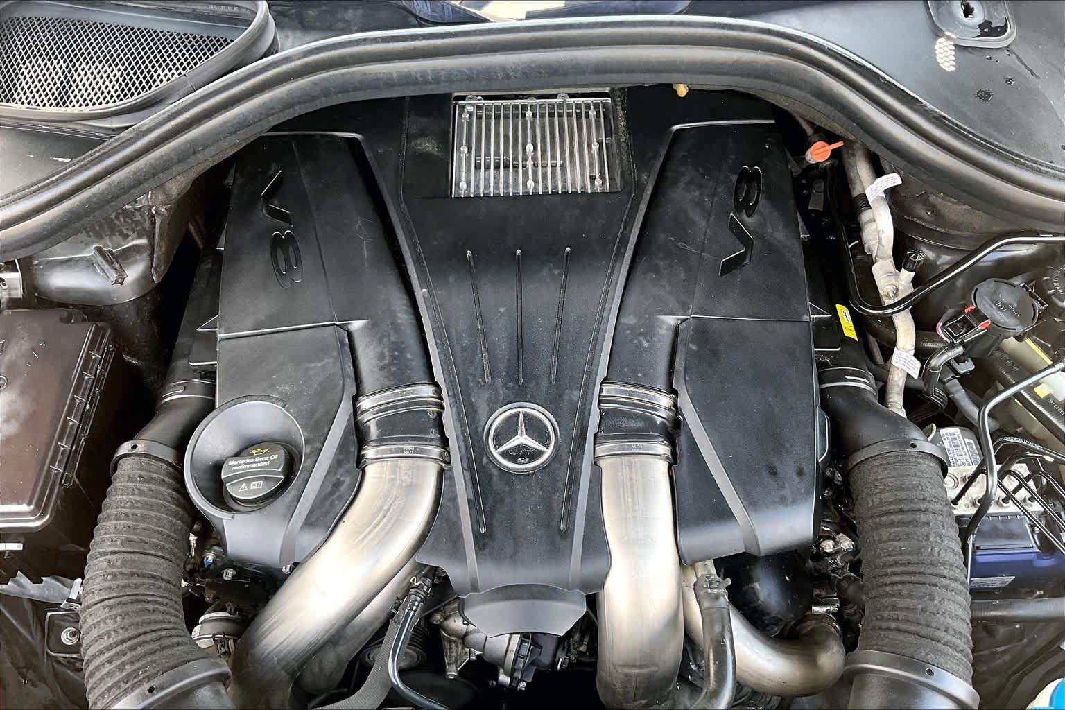 Used 2017 Mercedes-Benz GLS 550 4MATIC image 33