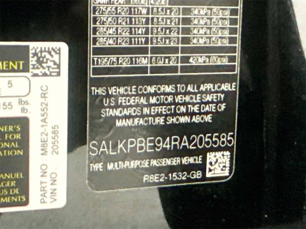 Used 2024 Land Rover Range Rover Long Wheelbase SE image 32