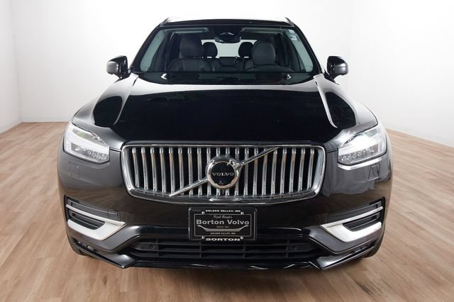 Certified 2023 Volvo XC90 B6 Plus AWD/4WD image 2