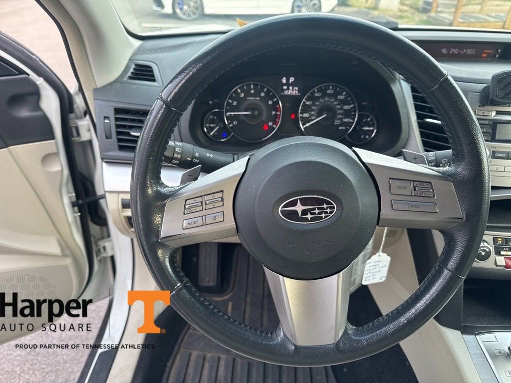 Used 2011 Subaru Outback 2.5i Premium image 17