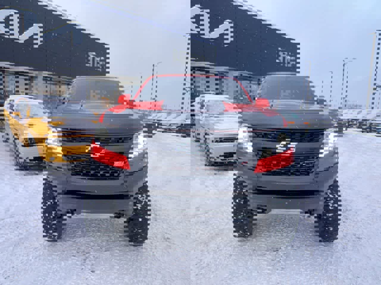 Used 2020 Chevrolet Colorado ZR2 image 29