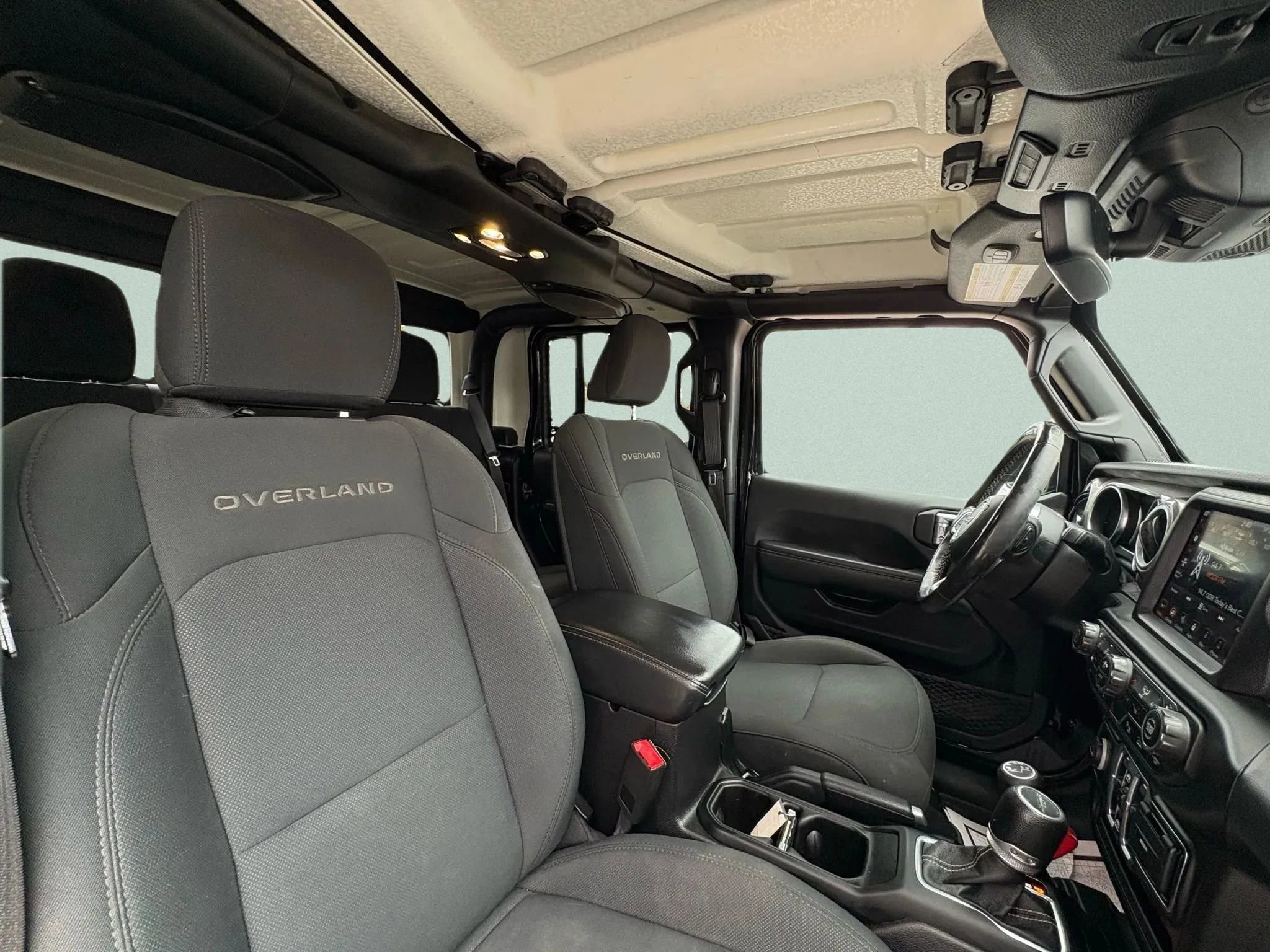 Used 2020 Jeep Gladiator Overland image 9