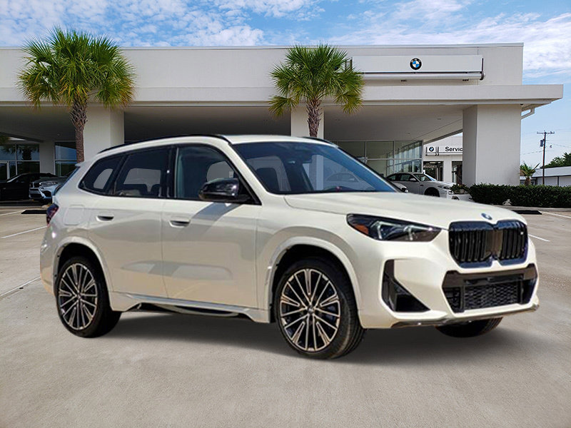 Certified 2025 BMW X1 M35i w/ Premium Package AWD/4WD image 3
