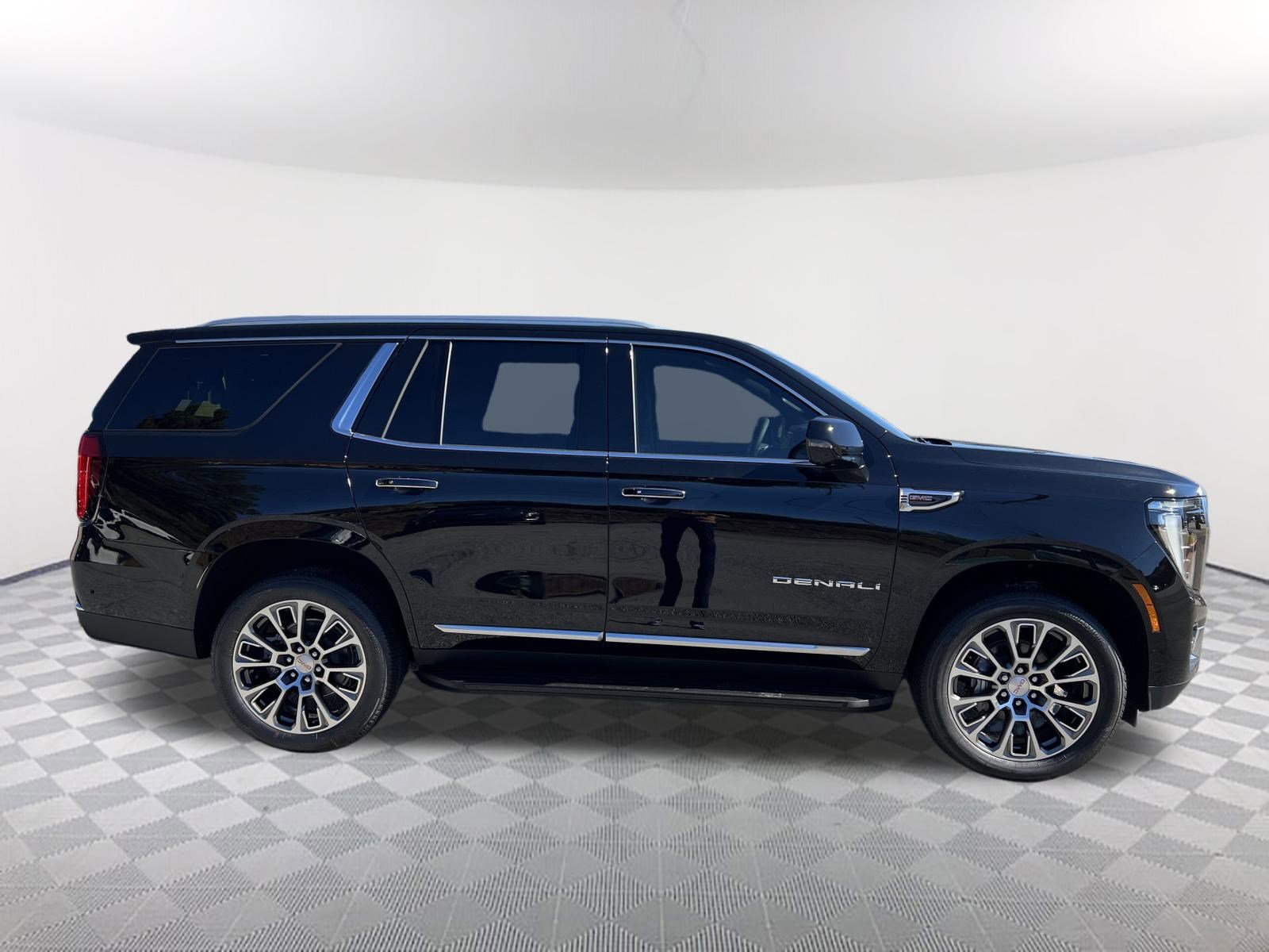 New 2026 GMC Yukon Denali image 5
