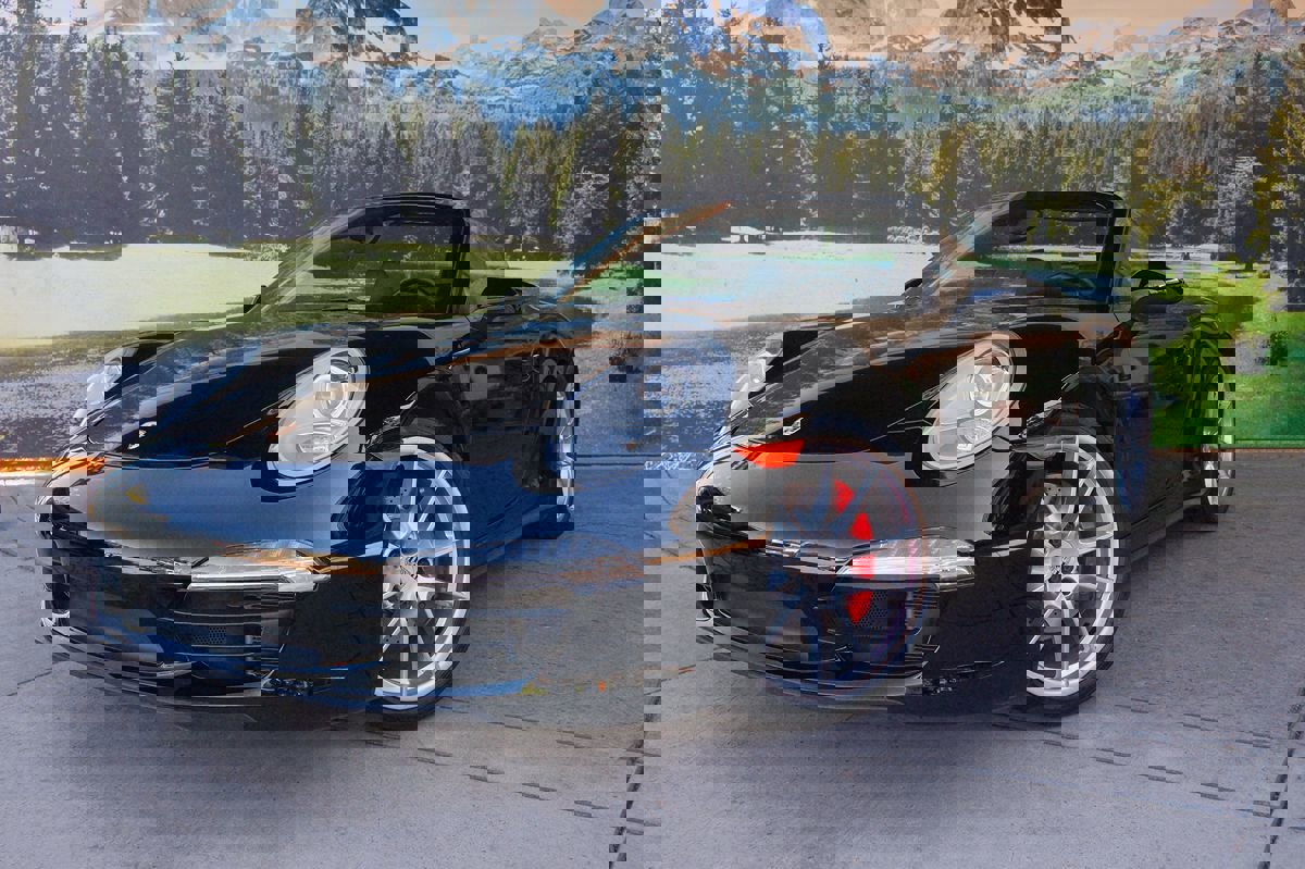 Used 2014 Porsche 911 Carrera 4S image 1