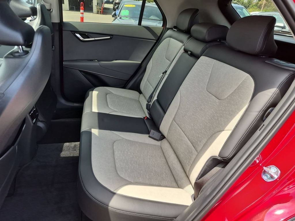 New 2026 Kia Niro FWD image 26