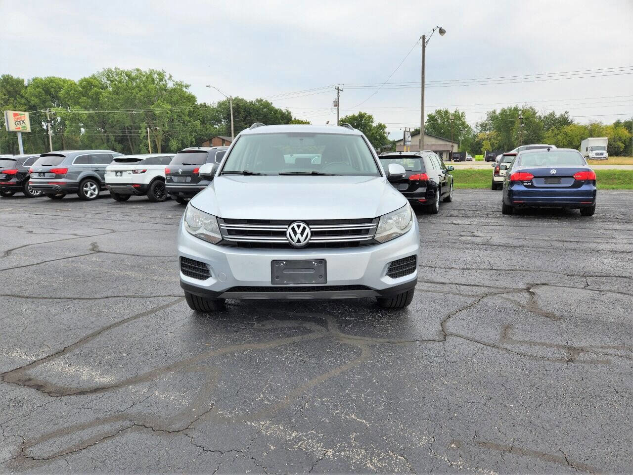 Used 2018 Volkswagen Tiguan Limited w/ Premium Package image 22