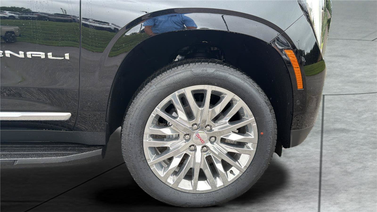 New 2026 GMC Yukon XL Denali w/ LPO, Floor Liner Package AWD/4WD image 27