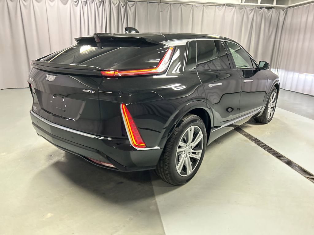 Used 2024 Cadillac Lyriq Tech image 7