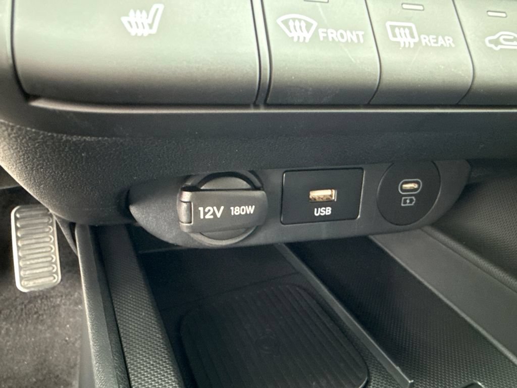 Used 2026 Hyundai Elantra SEL Sport Premium FWD image 29