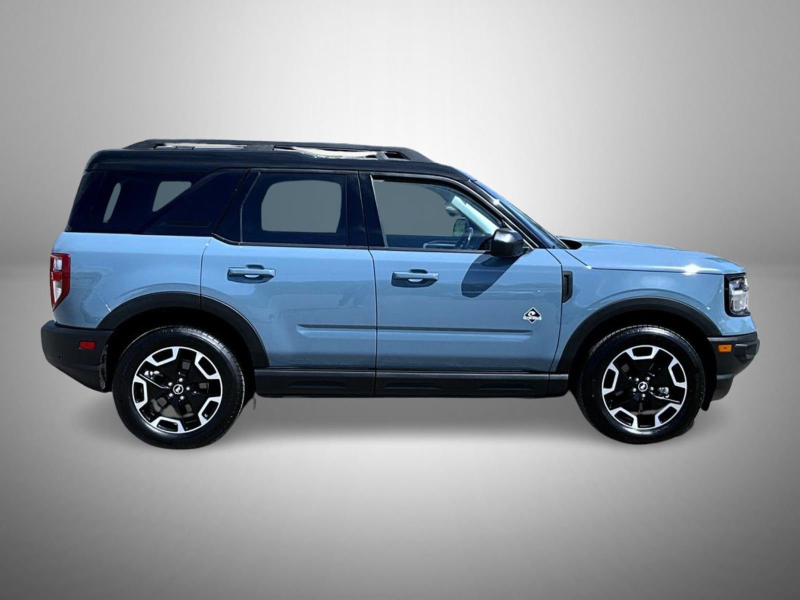 Used 2023 Ford Bronco Sport Outer Banks w/ Tech Package AWD/4WD image 4